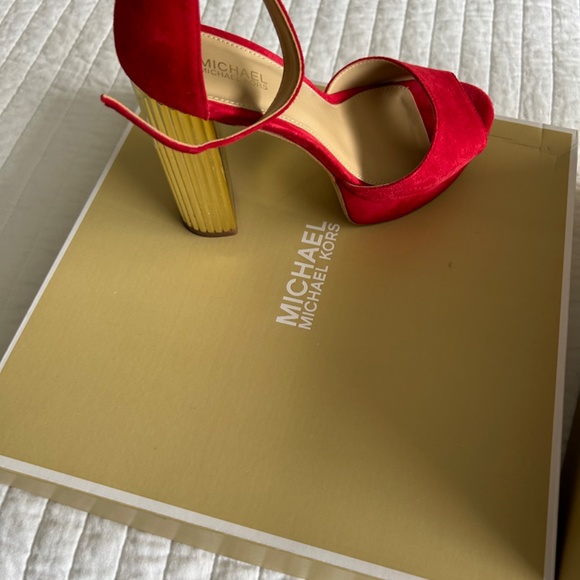 Michael Kors Red platform heels - Picture 5 of 6